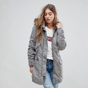 Abercrombie & Fitch Parka, Sherpa Lining, Hood with detachable Fur